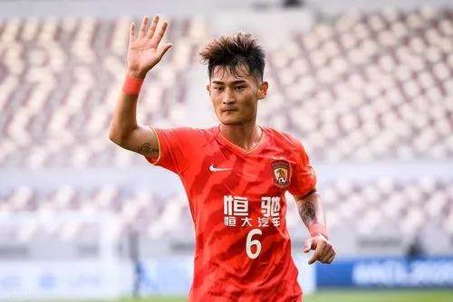 开云体育登录-泰山暂缓南下广州或改道上海 新援廖力生延后归队